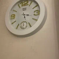 ساعت دیواری