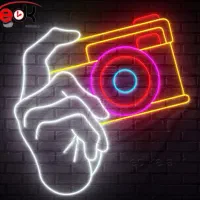 استخدام خانم بازاریاب پرزنتر عکاسی در فرودگاه امام