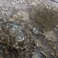 ۱۳عدد حباب و مقداری اویز لوستر|لوستر و چراغ آویز|تهران, یافت آباد جنوبی|دیوار