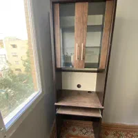 میز کامپیوتر و کتابخانه