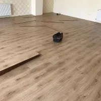 نصاب پارکت کفپوش قرنیز دیوارپوش ماربل ترمو سقف|خدمات پیشه و مهارت|بندرعباس, |دیوار