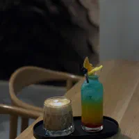 استخدام سالن کار و ویتر