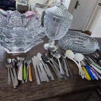 تعدادی ظرف سالم