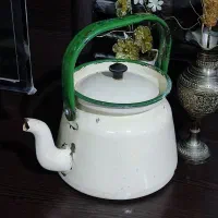 کتری لعابی قدیمی