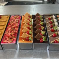 نیازمند نیروی خانم مجرد کار در کارگاه قنادی