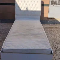 تشک دونفره تمیز ودوعدد تخت ی نفر در رامشیر|تشک تختخواب|رامشیر, |دیوار