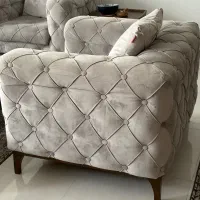 مبل چستر +میز جلو مبلی و دو عدد میزعسلی