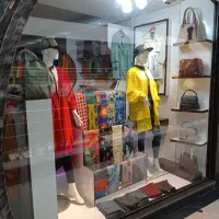 ویترین مغازه ، بوتیک ،|حراج|آستانه اشرفیه, |دیوار