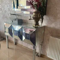 کنسول و آینه ی مدرن