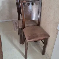 میز نهارخوری ۴ نفره با دو صندلی