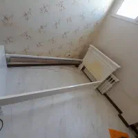تخت تک نفره چوب جنگلی همراه با کفی تخت چوبی|تخت و سرویس خواب|مشهد, هنرستان|دیوار