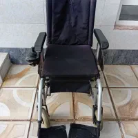 ویلچربرقی تاشو فراتک بتا 25  و دستگاه شارژر داره