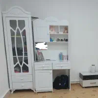 میز تحریر همراه با کمد