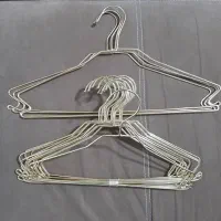 چوب کار لباس کودک. و نوجوان