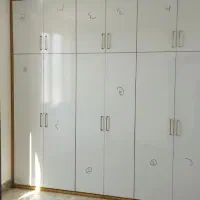 طراحی وساخت انواع کابینت وکمد دیواری