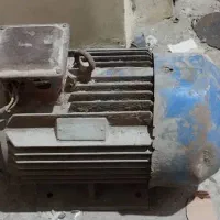 دینام و چند عدد پمب آب سالم