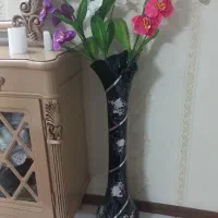 گل و گلدان