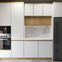 نصاب ماهر با ابزار