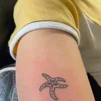 مدل تتو مینیمال|خدمات آرایشگری و زیبایی|کرج, شهرک امام رضا (ع)|دیوار