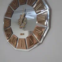 ساعت دیواری آیینه ای سالم وشیک
