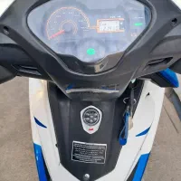 موتور راکز سفید آبی.