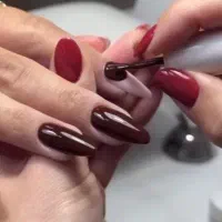 آموزش کاشت ناخن