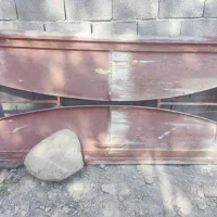 در حیاط یا انبار نو