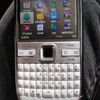 گوشی نوکیاE72گو