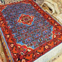 ذرع و نیم دستباف زمینه آبی حسین آباد|فرش|تهران, اکباتان|دیوار