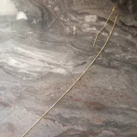 زنجیر طلا پاره شده