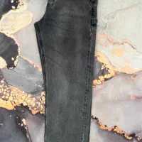 شلوار جین در حد