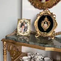 قاب رزین مخمل رو میزی و دیوار