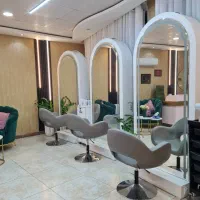جذب نیروی حرفه ای در سالن زیبایی درصدی و اجاره|استخدام درمانی، زیبایی، بهداشتی|لاهیجان, شیشه گران|دیوار