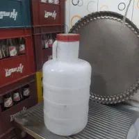 تعداد۳۰۰عدد دبه  بیمت هرعدد۴۰هزارتومن