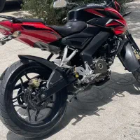 موتور ns200