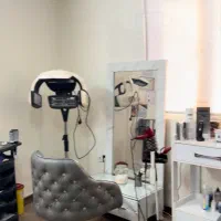 استخدام ناخنکار و آرایشگر ماهر ترجیحا با مشتری|استخدام درمانی، زیبایی، بهداشتی|تهران, باغ فیض|دیوار