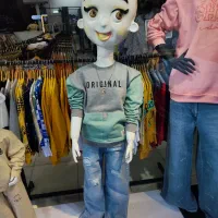 مانکن بچگانه