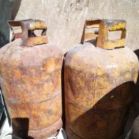 دوعدد کپسول گاز