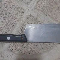 1 عدد ساطور 1 عدد چاقو آشپزخانه