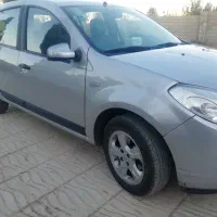 ساندرو نقره ای ۹۶ دنده ای کاملا فابریک و سالم|خودرو سواری و وانت|شیراز, نصرآباد|دیوار