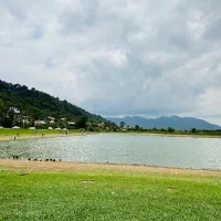 اجرای‌صفرتاصدساختمان،محوطه سازی باغ و احداث استخر