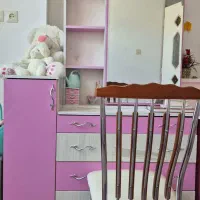 سرویس خواب سالم و کامل دخترانه|تخت و سرویس خواب|قم, باغ اشرافی|دیوار