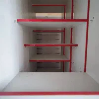 قفسه ویترین دکور فروشگاه