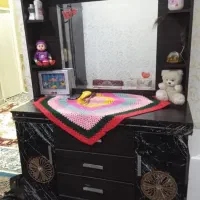 میز آرایشی تمیز