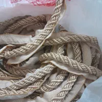 سرمه ی کوسن و پرده هست ۱۷ متر نیم هست