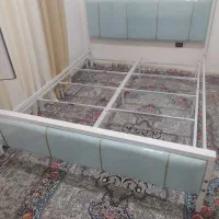 تختخواب دونفره فلزی  سه خط|تخت و سرویس خواب|مشهد, سیلو|دیوار