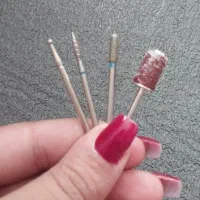 وسایل کامل کاشت ناخن|آرایشگاه و سالنهای زیبایی|تویسرکان, |دیوار