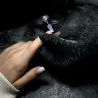 تخفیف اموزش صفر تا صد کاشت ناخن و مژه با مدرک