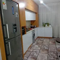 خانه ۱۰۰ متری غرق نور کف سرامیک نوساز دوخوابه