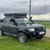 نیسان پیکاپ ۸۲